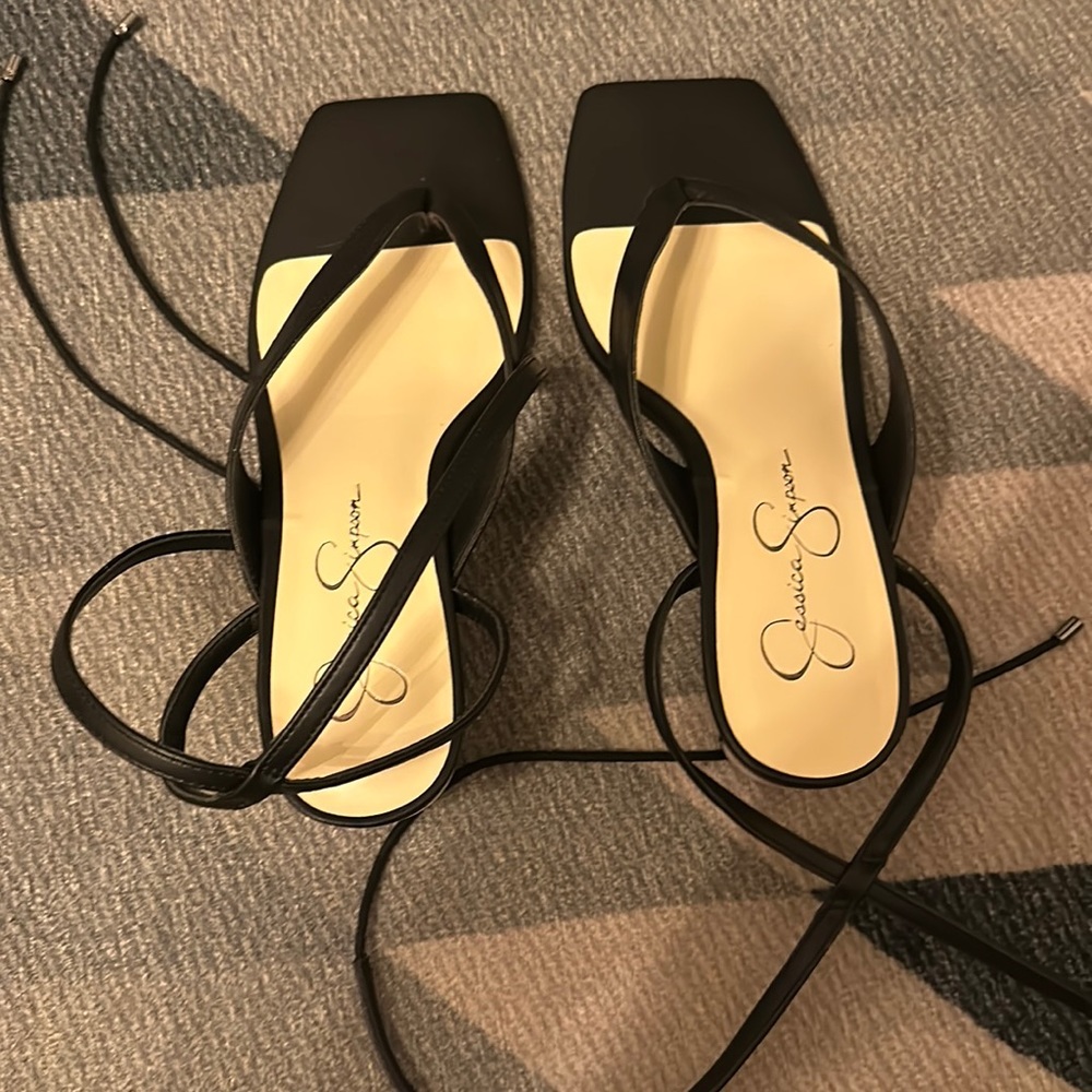Jessica Simpson thong heels clear bottom
